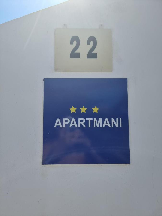 Apartmani Alen Dinjiška Exteriör bild