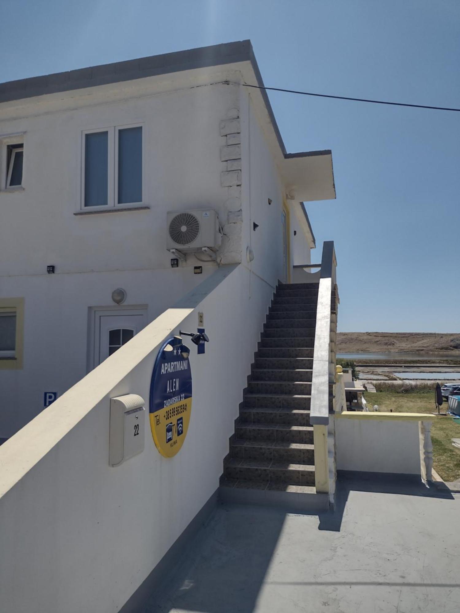 Apartmani Alen Dinjiška Rum bild
