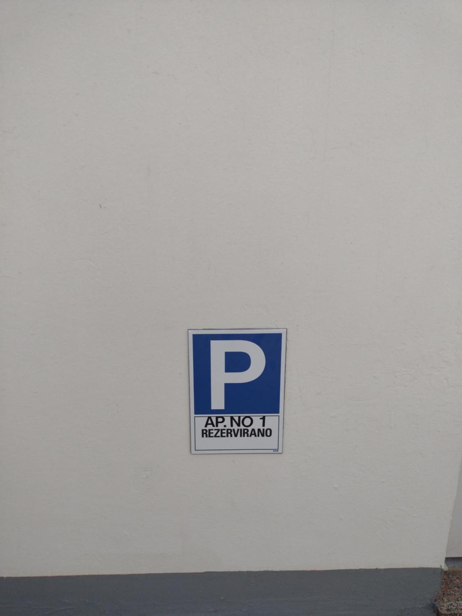 Apartmani Alen Dinjiška Exteriör bild