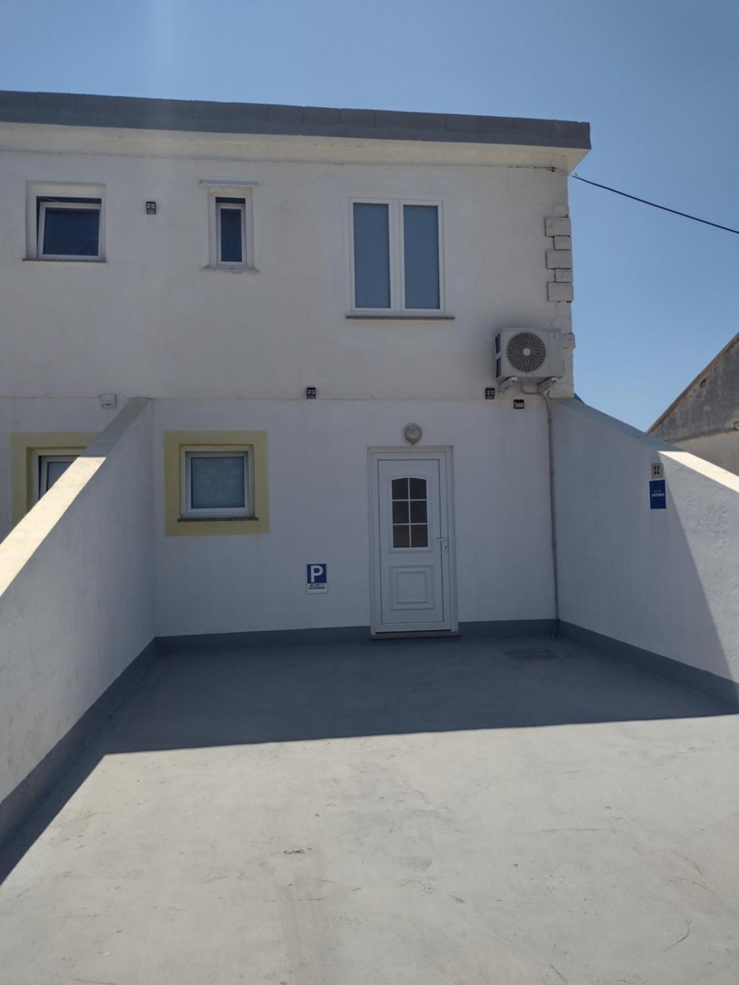 Apartmani Alen Dinjiška Exteriör bild